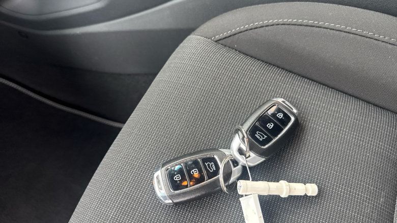 Hyundai KONA 1.6 GDi Hybrid Premium 5dr DCT Hybrid Hatchback